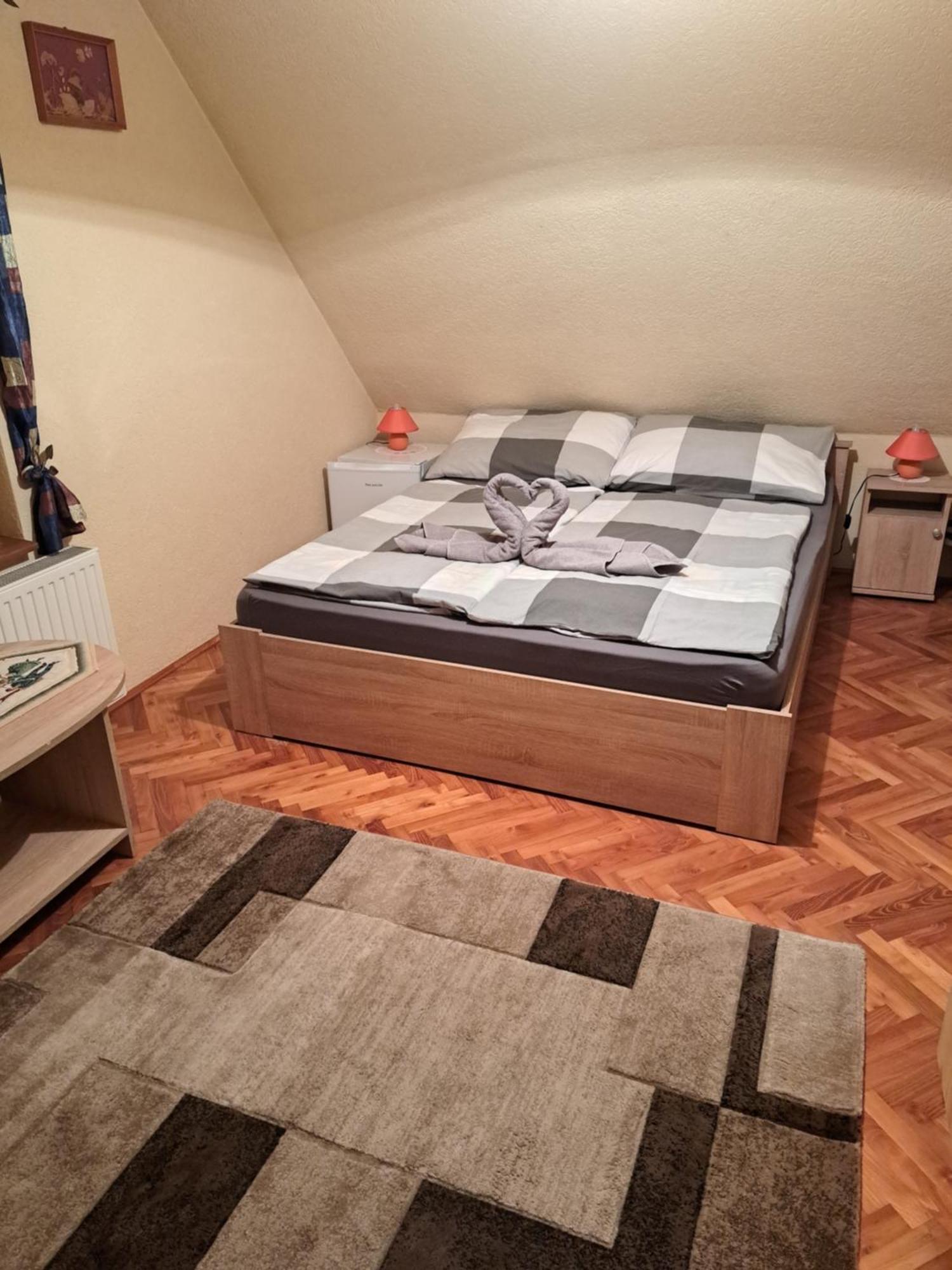 Agnes Pihenohaz Hotel Szilvásvárad Buitenkant foto